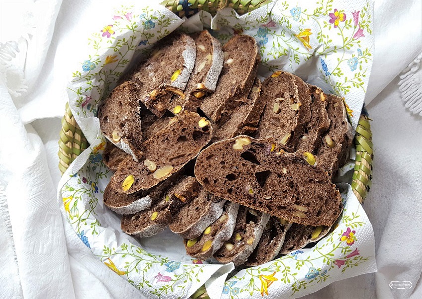 pane cacao frutta secca 1